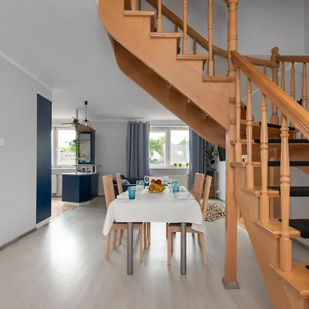 Guest house Tjiraso
